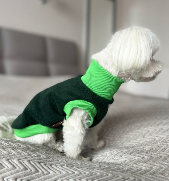 Žalias fliso džemperis